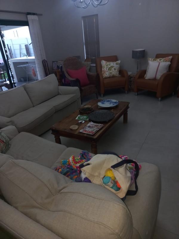 To Let 3 Bedroom Property for Rent in Sunningdale Western Cape